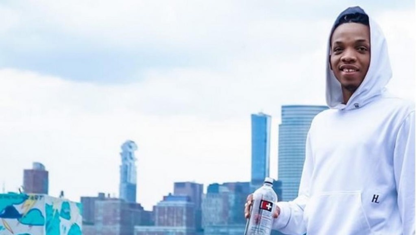 Nigeria: le chanteur Tekno entendu par la police après le tournage d'un clip Nigeria: le chanteur Tekno entendu par la police après le tournage d'un clip