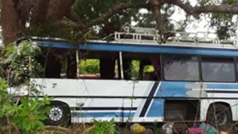 Bignona: un bus termine sa course dans la brousse, fait 3 morts et 67 blessés Bignona: un bus termine sa course dans la brousse, fait 3 morts et 67 blessés