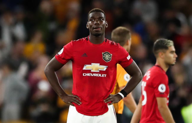 Manchester United condamne des injures racistes reçues par Paul Pogba