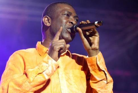 Youssou Ndour prêt à charger Souleymane Ndéné Ndiaye, attend l’avis du CNRA