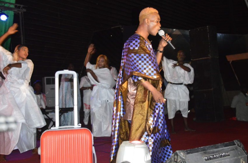 Le Collectif And Sámm Jikko Yi a déposé une plainte contre Ouzin Keita