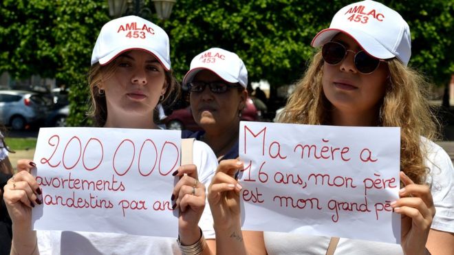 Une journaliste jugée pour avortement au Maroc