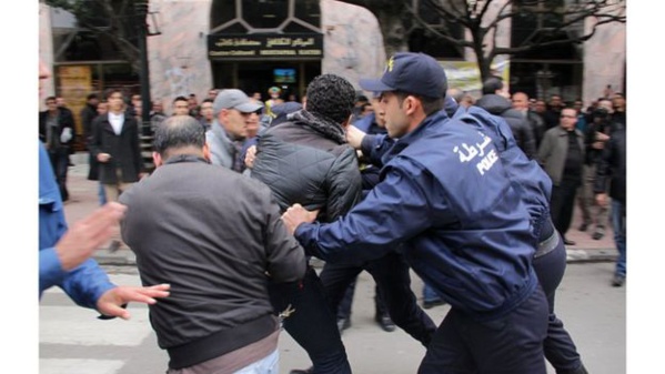 Restrictions des libertés: Human Rights Watch indexe l'Algérie Restrictions des libertés: Human Rights Watch indexe l'Algérie