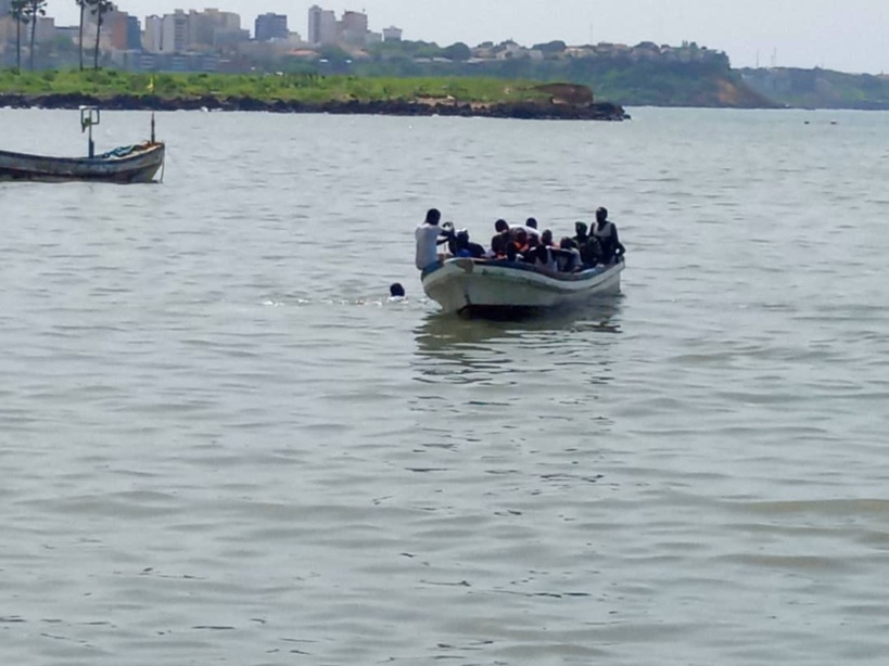 URGENT - Les premiers rescapés sont arrivés à la Corniche Ouest URGENT - Les premiers rescapés sont arrivés à la Corniche Ouest