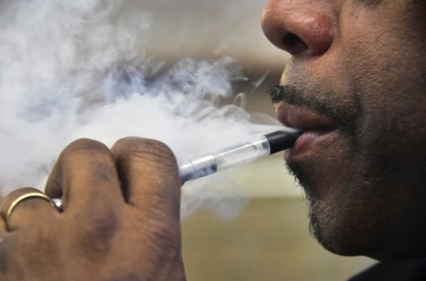 L'Inde annonce l'interdiction des cigarettes électroniques