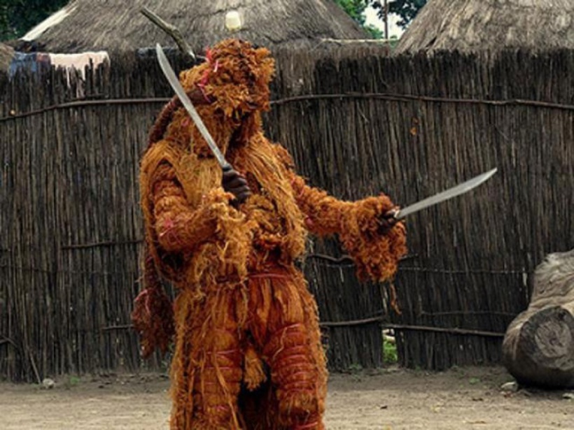 Casamance: les "Kankourangs" agressent un autre individu et lui coupent le doigt Casamance: les "Kankourangs" agressent un autre individu et lui coupent le doigt