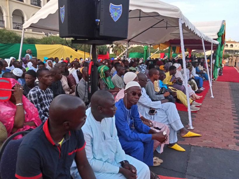 Vive émotion à la levée de corps des 3 soldats morts en Centrafrique Vive émotion à la levée de corps des 3 soldats morts en Centrafrique