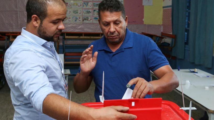 Les Tunisiens appelés aux urnes pour choisir leur président Les Tunisiens appelés aux urnes pour choisir leur président