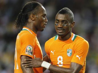 Les Ivoiriens Didier Drogba et Salomon Kalou. REUTERS/Thomas Mukoya
