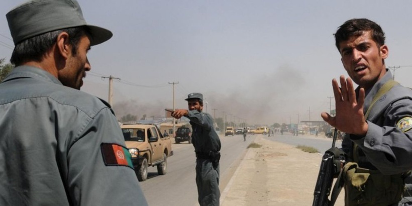 AFGHANISTAN: 62 morts dans l'attaque d'une mosquée pendant la prière du vendredi. AFGHANISTAN: 62 morts dans l'attaque d'une mosquée pendant la prière du vendredi.