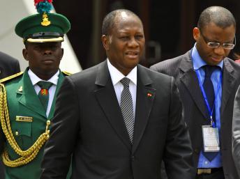 L'arrivée du président ivoirien Alassane Ouattara à Abuja, le 16 février 2012. REUTERS/Afolabi Sotunde