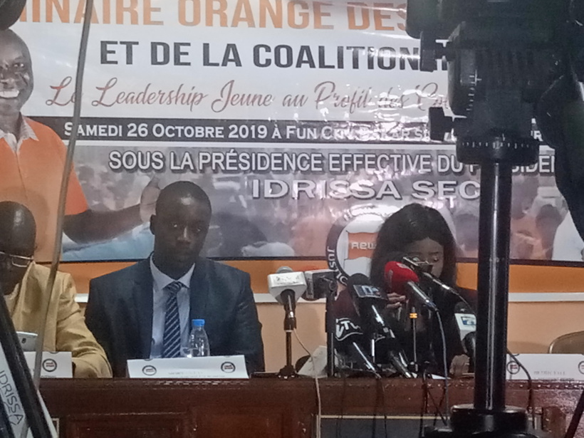 La jeunesse de Rewmi prête à aller déloger Macky Sall s’il tente un troisième mandat La jeunesse de Rewmi prête à aller déloger Macky Sall s’il tente un troisième mandat