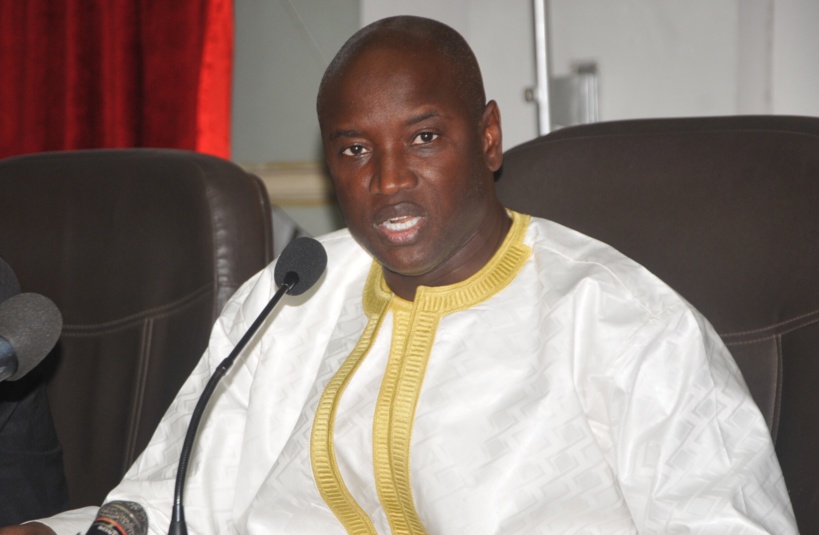 Gamou 2019 : le ministre de l'Intérieur rassurent les populations à Tivaouane Gamou 2019 : le ministre de l'Intérieur rassurent les populations à Tivaouane