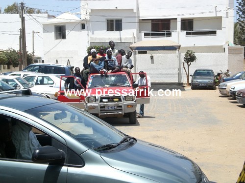 Direct Présidentielle 2012: 600 électeurs seraient transportés à bord de Ndiaga Ndiaye pour Point E