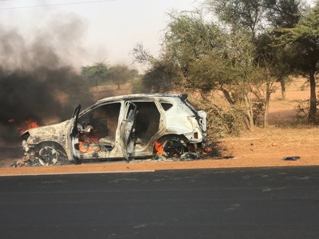 Route de Kaolack: un véhicule prend feu et fait un mort de trois blessés