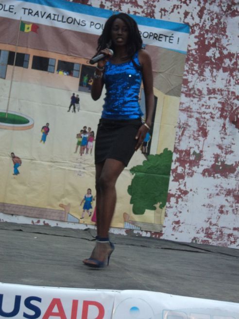 [ PHOTOS ] Queen Biz : la nouvelle égérie du hip hop est une tête bien faite !