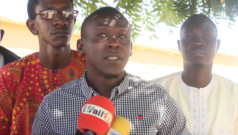 CEM Artillerie de Louga: le SAEMS et le G7 exigent l’exclusion de l’élève qui avait tabassé son professeur CEM Artillerie de Louga: le SAEMS et le G7 exigent l’exclusion de l’élève qui avait tabassé son professeur