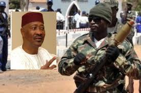 La chute d'Amadou Toumani Touré au Mali ou la défaite d'une politique de consensus