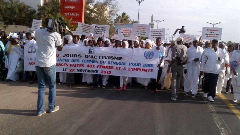 Dakar : des jeunes filles et garçons marchent samedi pour dire Non aux violences faites aux femmes