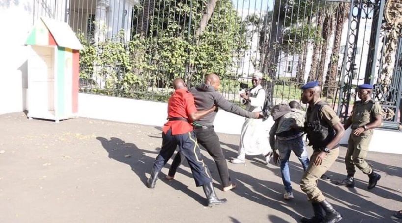 Dégât collatéral de la marche devant le Palais: Le commissaire central Mamadou Ndour a été viré Dégât collatéral de la marche devant le Palais: Le commissaire central Mamadou Ndour a été viré