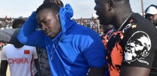 Mort par accident d'un lutteur à Diamaguène-Fora: en colère, les riverains détruisent le bus