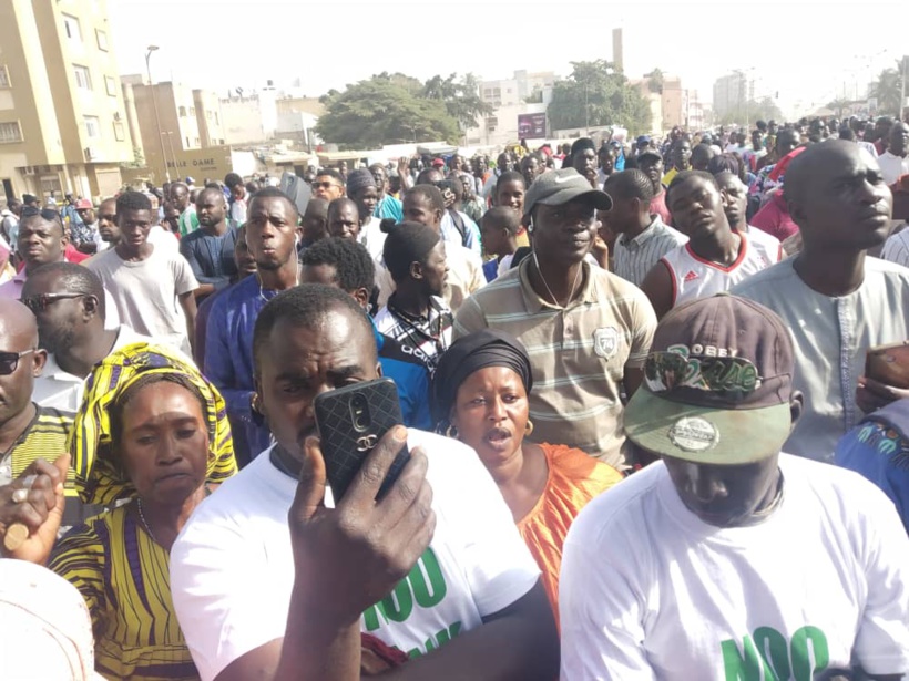 Le Collectif ÑOO LANK, défait Macky Sall, les partis politiques et les syndicats Le Collectif ÑOO LANK, défait Macky Sall, les partis politiques et les syndicats