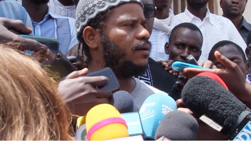 Direct - Place de l'indépendance: Thiat et Aliou Sané de Yen a marre arrêtés - ça chauffe Direct - Place de l'indépendance: Thiat et Aliou Sané de Yen a marre arrêtés - ça chauffe