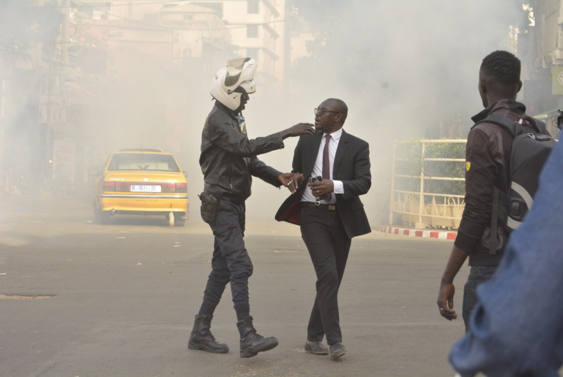 Retour en images sur un après-midi électrique au centre-ville de Dakar Retour en images sur un après-midi électrique au centre-ville de Dakar