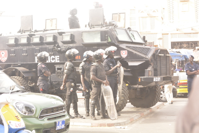 Retour en images sur un après-midi électrique au centre-ville de Dakar Retour en images sur un après-midi électrique au centre-ville de Dakar