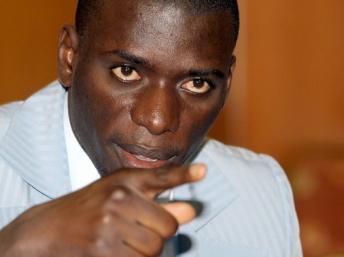 Rodrigue Dadjé lors d'une conférence de presse en octobre 2007. ISSOUF SANOGO / AFP