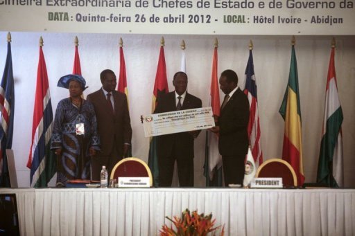 L'Afrique de l'Ouest lance un avertissement aux juntes au Mali et à Bissau