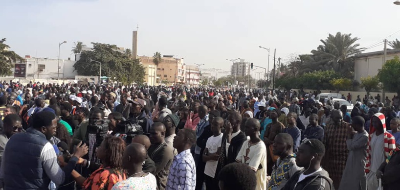 Les premières images de la marche de #ÑooLank ce vendredi à Dakar Les premières images de la marche de #ÑooLank ce vendredi à Dakar