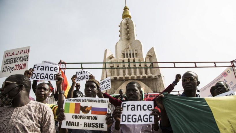 Mali: des manifestants veulent le départ des militaires étrangers du pays