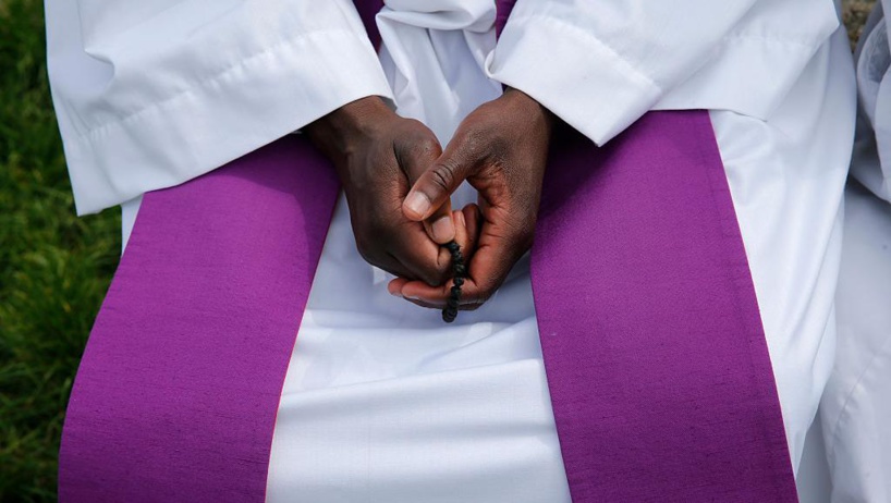 Célibat des prêtres: Godfrey Shiundu, un prêtre schismatique au Kenya Célibat des prêtres: Godfrey Shiundu, un prêtre schismatique au Kenya