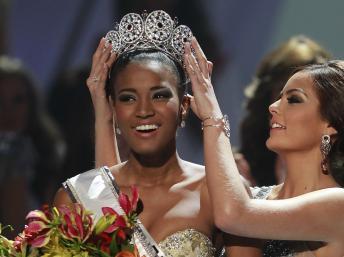 Leila Lopes Miss Angola devenue Miss Univers 2011, un rêve que caresse le comité d'organisation de Miss Congo. REUTERS/Paulo Whitaker