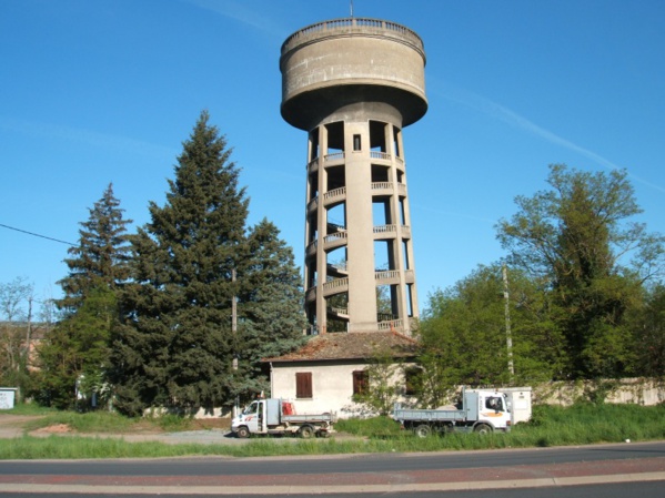 Scandale sur des marchés de forages: le ministère de l’Hydraulique dans de beaux draps Scandale sur des marchés de forages: le ministère de l’Hydraulique dans de beaux draps