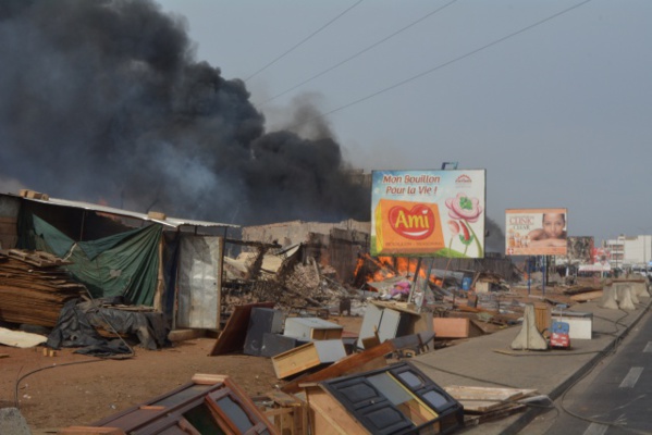 Incendie au Pakk-Lambaye de Pikine : les explications du lieutenant des sapeurs-pompiers