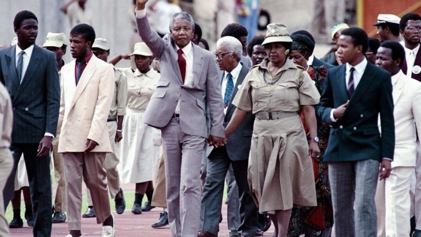 Il y a 30 ans, Nelson Mandela sortait de prison… Il y a 30 ans, Nelson Mandela sortait de prison…