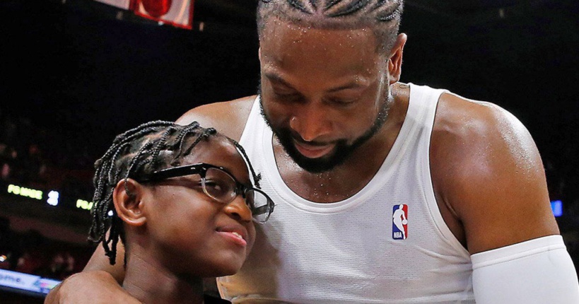 Dwyane Wade soutient totalement la volonté de son fils Zion, 12 ans, de devenir une fille et se faire appeler Zaya Dwyane Wade soutient totalement la volonté de son fils Zion, 12 ans, de devenir une fille et se faire appeler Zaya