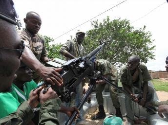 Amnesty profite aussi de la publication de son rapport pour rappeler le cas du conflit armé en Côte d’Ivoire durant la première moitié de l’année 2011. Reuters/Luc Gnago