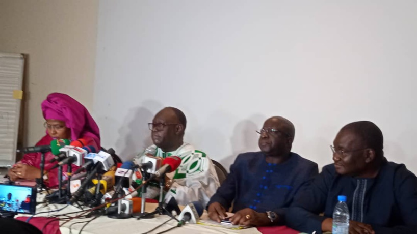 Les avocats de Cheikh Oumar Anne promettent l’enfer à Pape Alé Niang et à Mody Niang Les avocats de Cheikh Oumar Anne promettent l’enfer à Pape Alé Niang et à Mody Niang