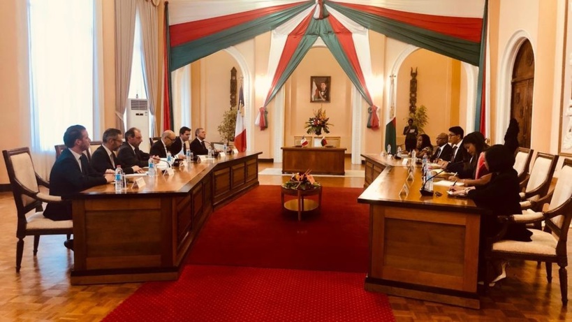 À Madagascar, Le Drian annonce la contribution de la France au Plan Émergence