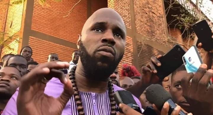 Y en a marre donne des nouvelles de Kémi Séba : "Il serait dans des conditions dégradantes, sans manger convenablement ni dormir"