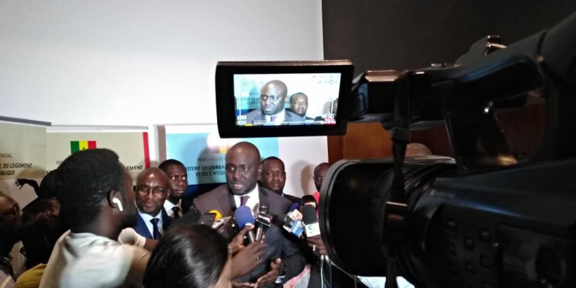 Programme 100 000 logements : Encore un autre projet à caractère social pour mieux piéger les élections au Sénégal (ASUTIC) Programme 100 000 logements : Encore un autre projet à caractère social pour mieux piéger les élections au Sénégal (ASUTIC)