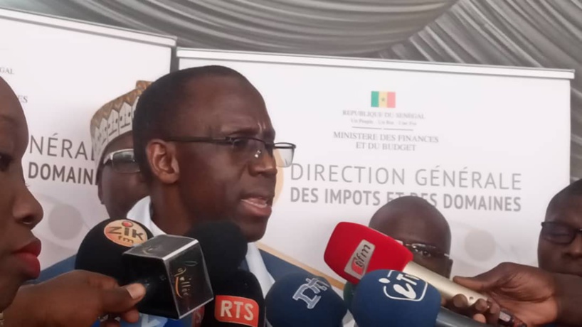 Lancement du programme YAATAL de la DGID: "sur 6,6 millions de Sénégalais actifs, moins de 500 mille paient l'impôt" Lancement du programme YAATAL de la DGID: "sur 6,6 millions de Sénégalais actifs, moins de 500 mille paient l'impôt"