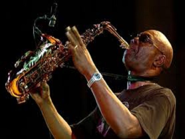 #Coronavirus - Manu Dibango testé positif #Coronavirus - Manu Dibango testé positif