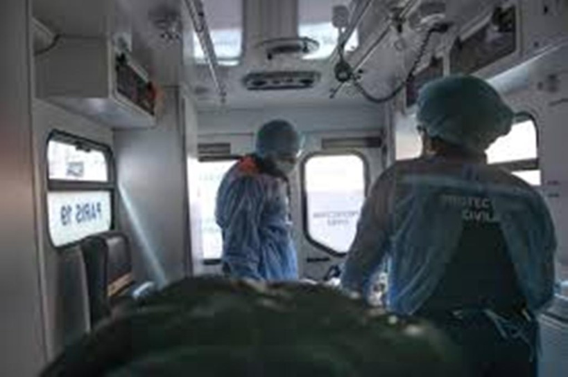 Coronavirus : un "pic d'admission à l'hôpital et en réanimation" attendu en France Coronavirus : un "pic d'admission à l'hôpital et en réanimation" attendu en France