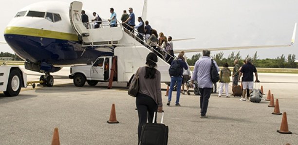 Près de 400 touristes français rapatriés de Dakar mercredi