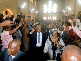 Arrivée de l'opposant Etienne Tshisekedi à la cathédrale Notre-Dame du Congo pour assister à la messe pour la paix dans l'est de la RDC, le 22 juin 2012, à Kinshasa. RFI / Didi-Junior Kannah