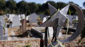 En France, les rites funéraires musulmans et juifs bouleversés par le coronavirus